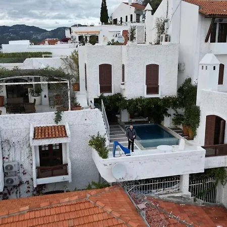 Castle81homes Women - Only For Women *